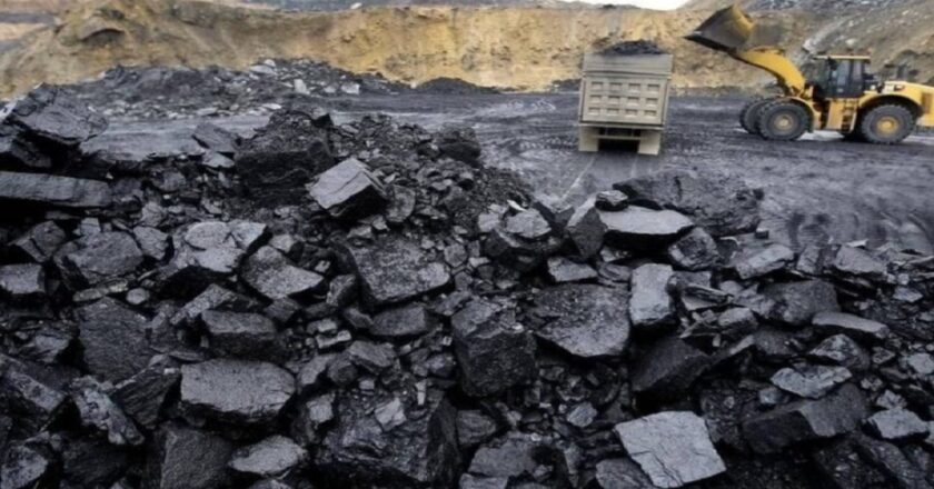 Aerial survey finds 1.92 lakh MT of illegal coal in 4 dists of Meghalaya
