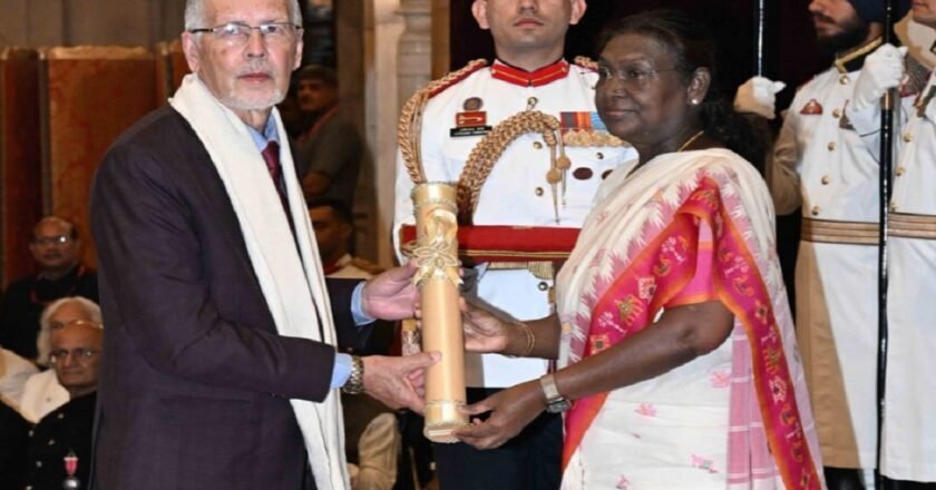 Prez Murmu confers Padma Shri on Prof David Syiemlieh