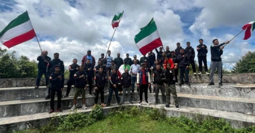 Meghalaya’s HITO raises Khasi state flag at Lum Shillong, urges Guv intervention on treaty commitments