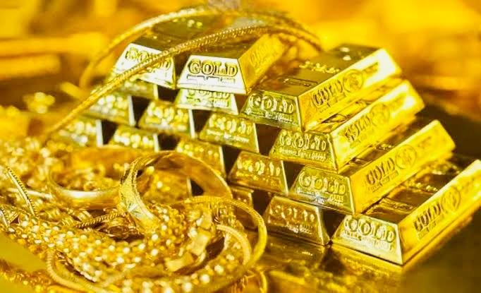 Gold rises Rs 400, silver gain Rs 1,500