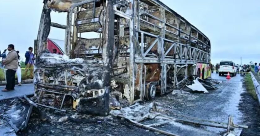 At least 20 k*lled as bus catches fire on Hyderabad–Bengaluru Highway near Kurnool