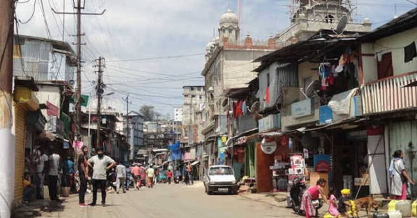 Govt discusses alternative relocation sites for Harijan Colony