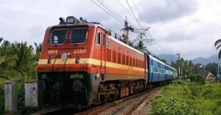 On December 26, the Indian Ministry of Railways announced a rise in passenger fares