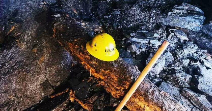 De*ath toll in Meghalaya illegal coal mine blast rises to 27; search continues for missing workers