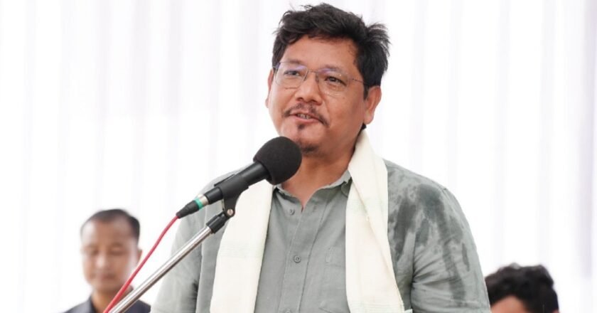 CM announces plan to set up Film City 