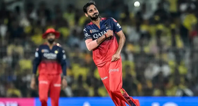 Mastery Over Mayhem: Bhuvneshwar and Hazlewood Revive the Art of Precision in T20s