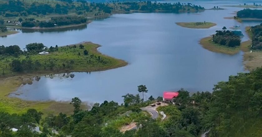 Meghalaya CM Allays Concerns Over Proposed Luxury Resort in Umiam
