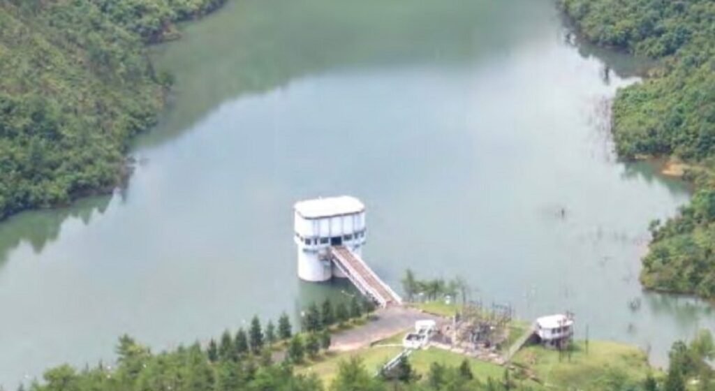 Laying of pipe delays Greater Shillong Water Supply Scheme phase III