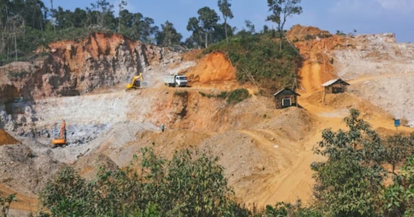DyCM Dhar Assures Thorough Examination of Daistong Limestone Mining Objections