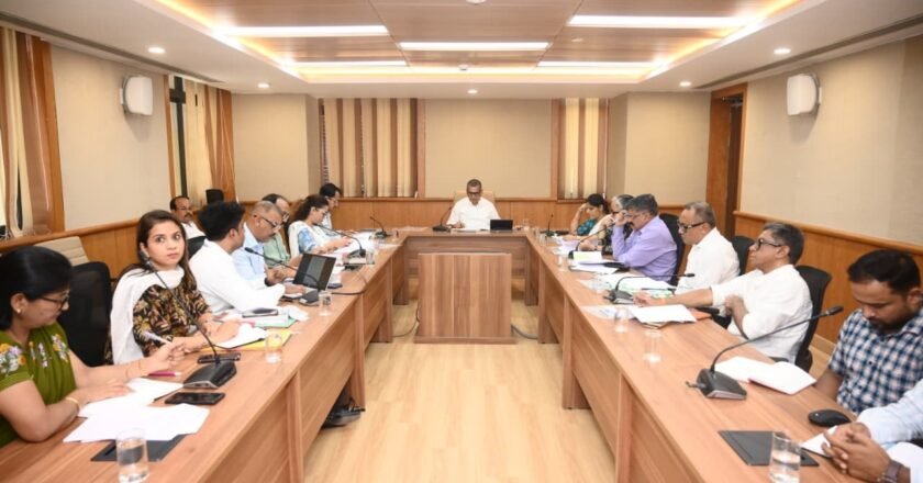 Kaushik Rai Chairs AUIDFCL Meet, Calls for Timely Execution and Transparency in Urban Projects