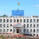High Court closes contempt proceedings against advocates after apologies